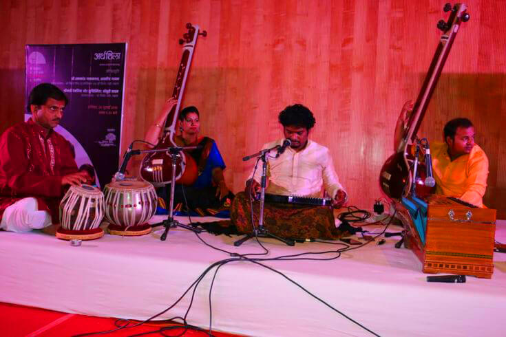 Traditional Maithili Nachari Geet singers in attire